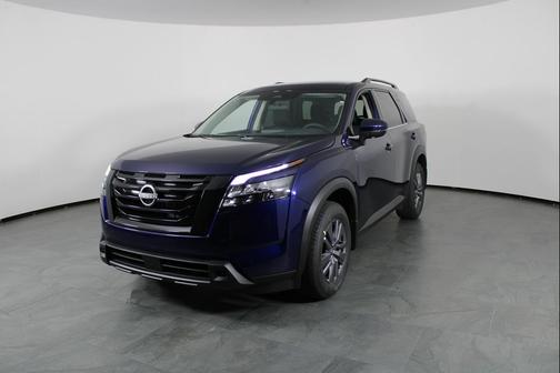 2025 Nissan Pathfinder SV FWD