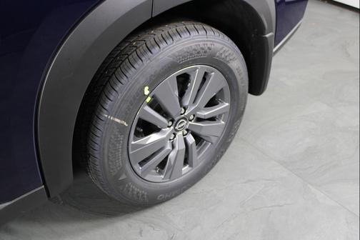 2025 Nissan Pathfinder SV FWD