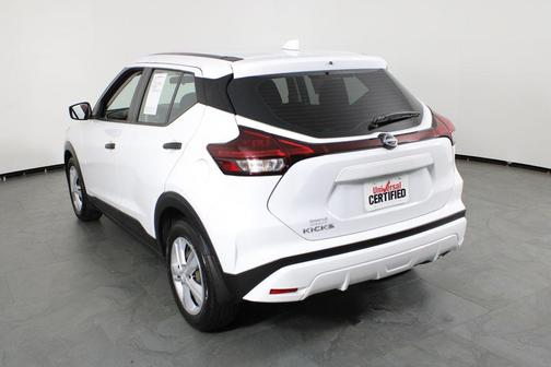 2022 Nissan Kicks S
