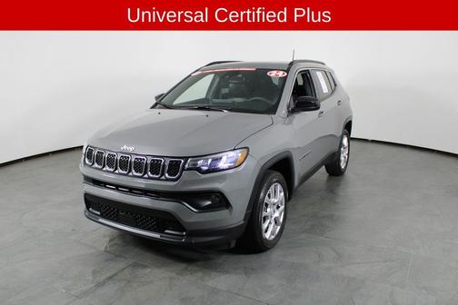 Sting-Gray Clearcoat 2024 Jeep Compass Latitude Lux