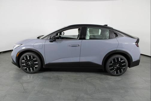 Boulder Gray Pearl/Black 2026 Nissan Leaf PLATINUM+