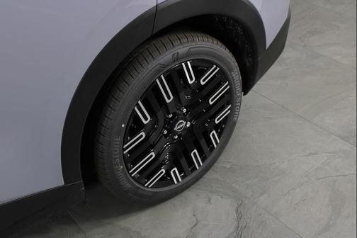 Boulder Gray Pearl/Black 2026 Nissan Leaf PLATINUM+