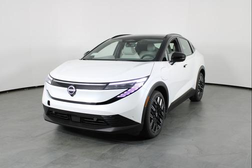 2026 Nissan Leaf PLATINUM+