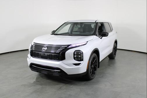 Alpine Frost 2026 Nissan Rogue SL