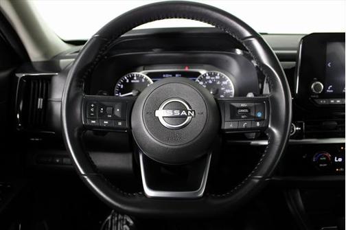 2024 Nissan Pathfinder SV FWD