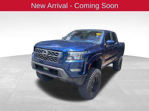 Deep Blue Pearl 2022 Nissan Frontier SV