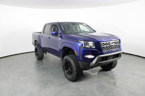 Deep Blue Pearl 2022 Nissan Frontier SV