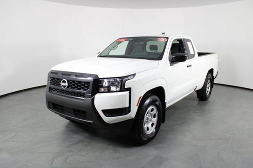 2025 Nissan Frontier S