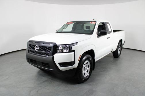 2025 Nissan Frontier S