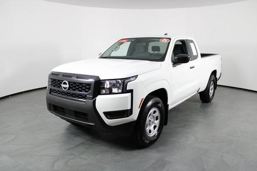 2025 Nissan Frontier S