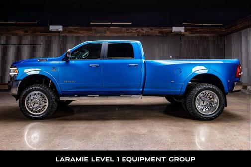2020 RAM 3500 Laramie Crew Cab 4x4 8' Box