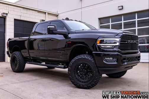 Diamond Black Crystal Pearlcoat 2024 RAM 2500 Laramie Crew Cab 4x4 6'4' Box