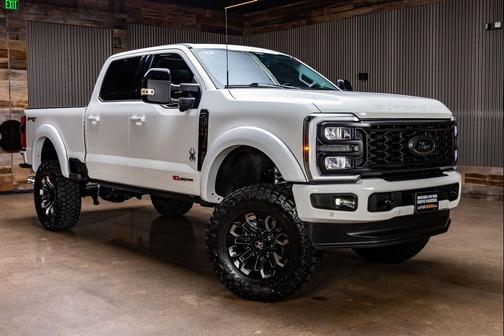 Star White Metallic Tri-Coat 2024 Ford F-250 Lariat