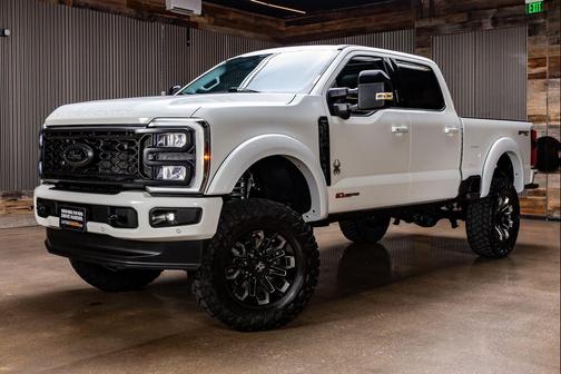 Star White Metallic Tri-Coat 2024 Ford F-250 Lariat