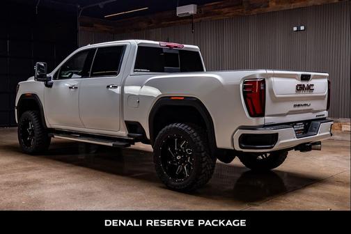 2024 GMC Sierra 2500 Denali