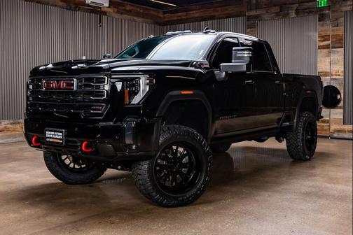 Onyx Black 2024 GMC Sierra 2500 AT4