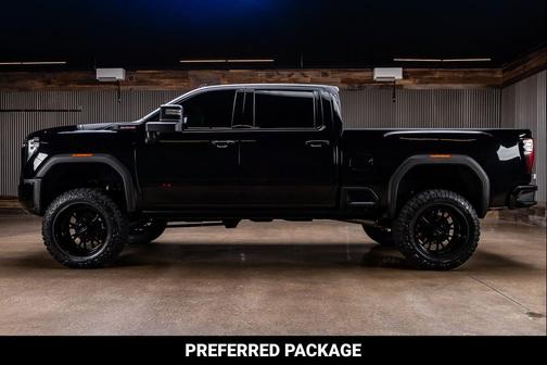 Onyx Black 2024 GMC Sierra 2500 AT4