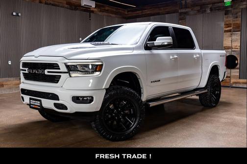 Bright White Clearcoat 2022 RAM 1500 Laramie