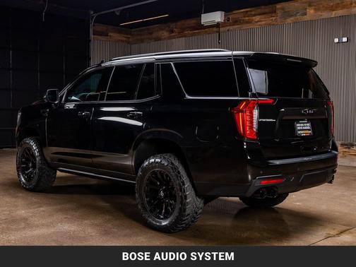 Onyx Black 2022 GMC Yukon 4WD AT4