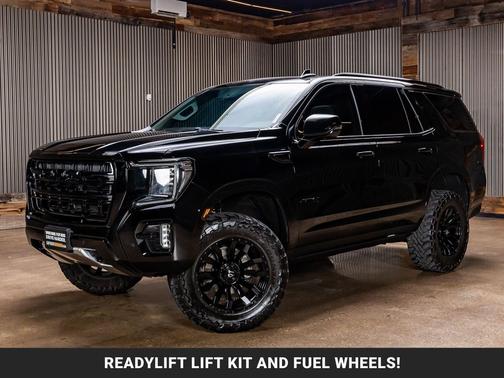 Onyx Black 2022 GMC Yukon 4WD AT4