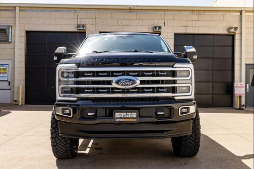 Agate Black Metallic 2024 Ford F-250 Platinum