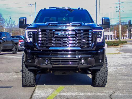 Onyx Black 2024 GMC Sierra 2500 Denali Ultimate