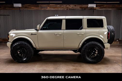 Desert Sand 2026 Ford Bronco Outer Banks