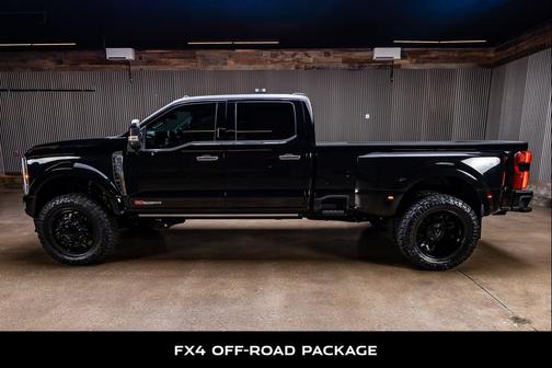 Agate Black Metallic 2024 Ford F-450 Platinum