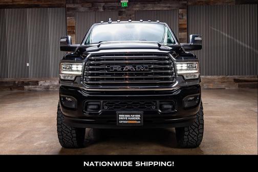 Diamond Black Crystal Pearlcoat 2023 RAM 2500 Longhorn
