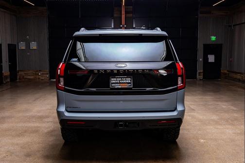 Glacier Gray Metallic Tri-Coat 2026 Ford Expedition Tremor