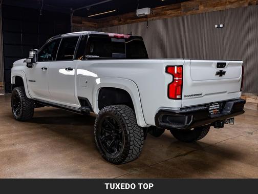 Summit White 2026 Chevrolet Silverado 2500 LTZ
