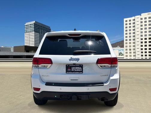 2020 Jeep Grand Cherokee Laredo