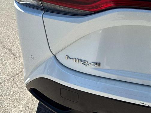 2023 Toyota Mirai Base