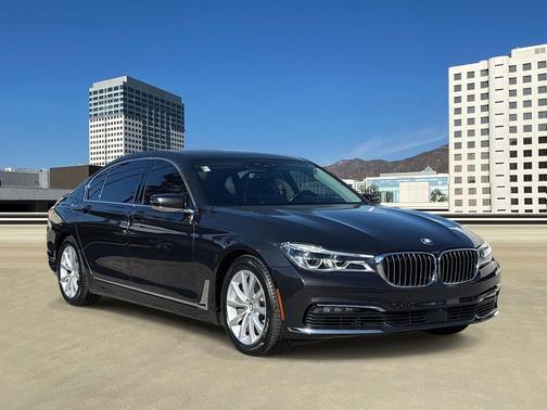 2018 BMW 750 I