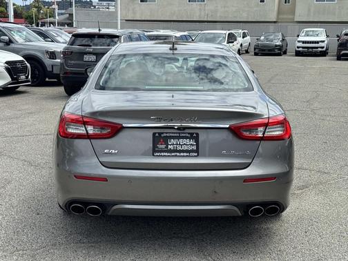 Gray 2018 Maserati Quattroporte S Q4 GranLusso
