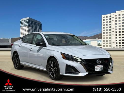 2025 Nissan Altima SR FWD