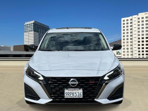 2025 Nissan Altima SR FWD