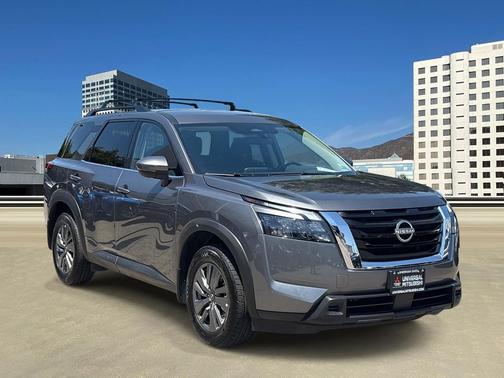 2024 Nissan Pathfinder SV FWD