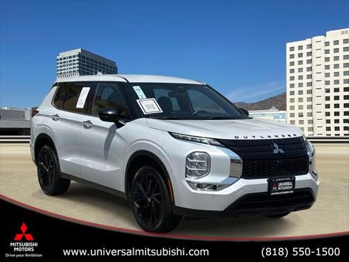 2023 Mitsubishi Outlander SE Black Edition 2WD
