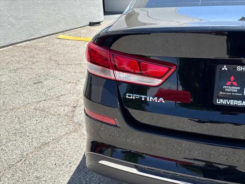 2019 Kia Optima LX