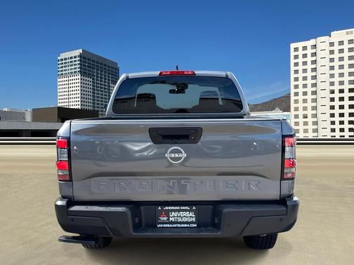 2023 Nissan Frontier S