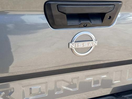 2023 Nissan Frontier S