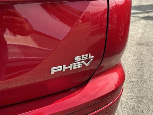 2025 Mitsubishi Outlander PHEV SEL