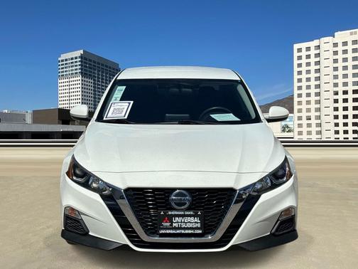 Glacier White 2020 Nissan Altima S FWD