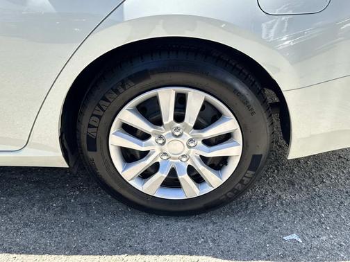 Glacier White 2020 Nissan Altima S FWD