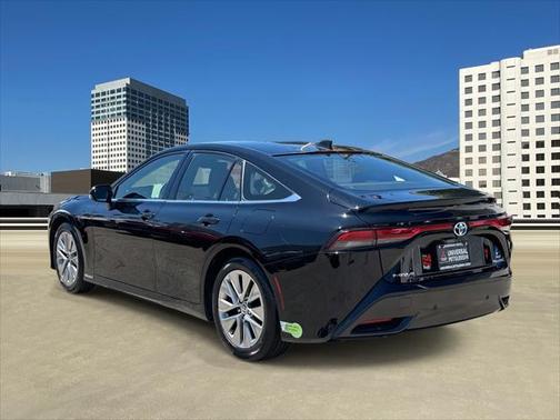 2022 Toyota Mirai Base
