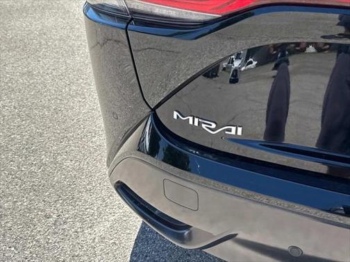 2022 Toyota Mirai Base