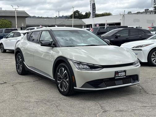Glacier 2024 Kia EV6 Light Long Range
