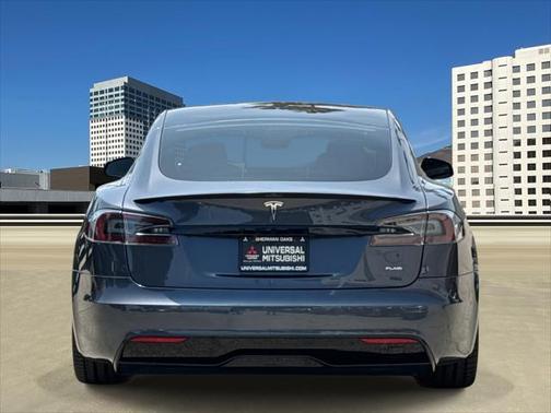 2021 Tesla Model S Plaid