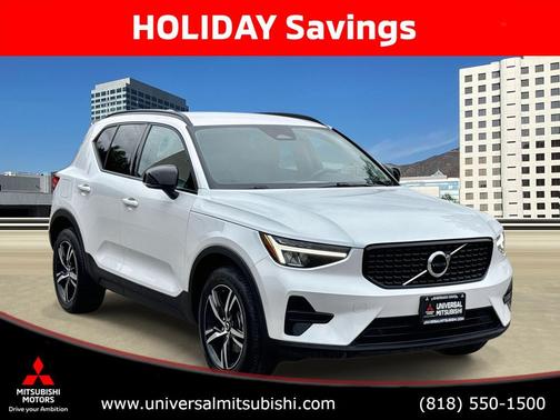 2024 Volvo XC40 B5 Core Bright Theme